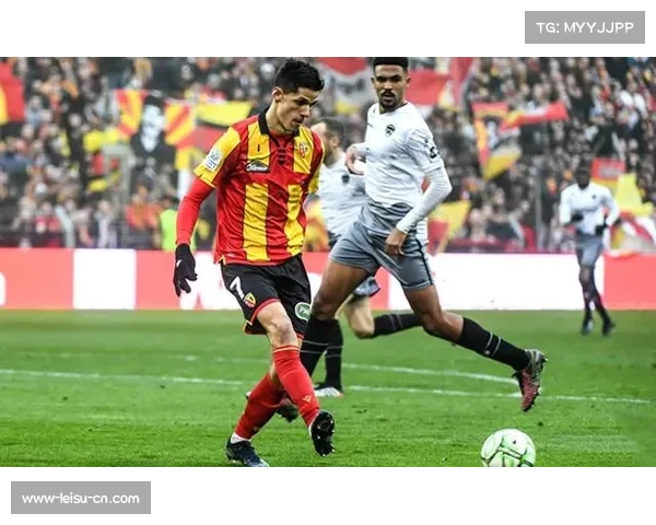 朗斯2比0客胜尼斯重登法甲榜首 积分榜前三最大分差仅2分